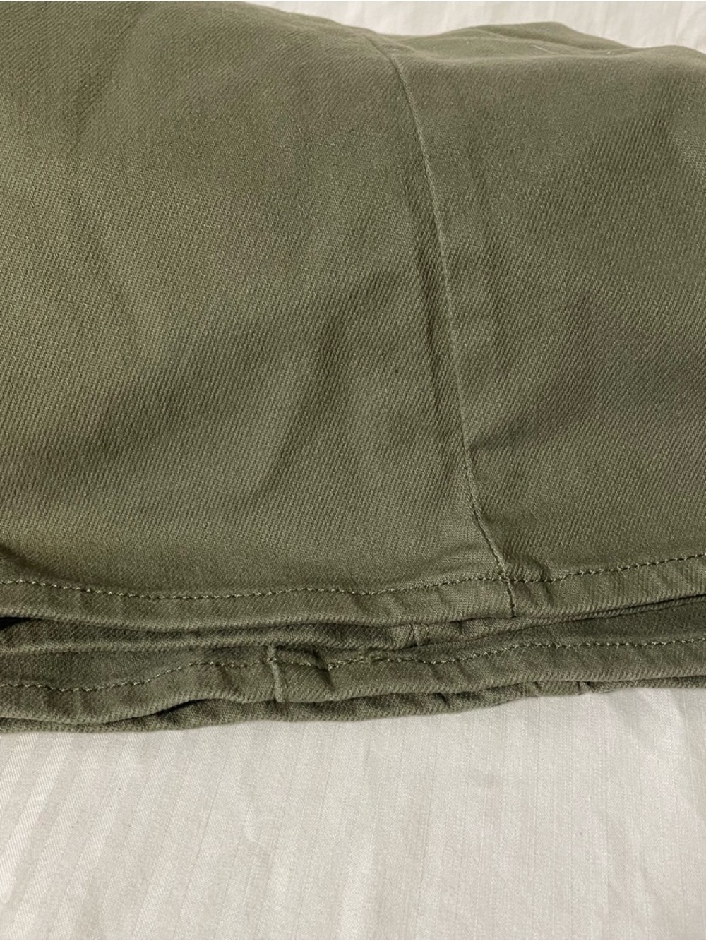 Levi's 414 Classic Straight Jeans in Olive - Picture 5 of 9